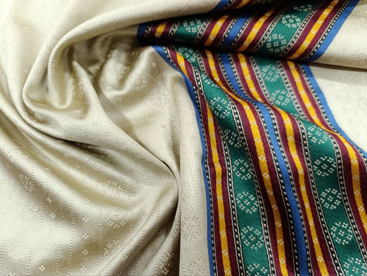 نسيج صايا كشمير السوري-المجدلاوي