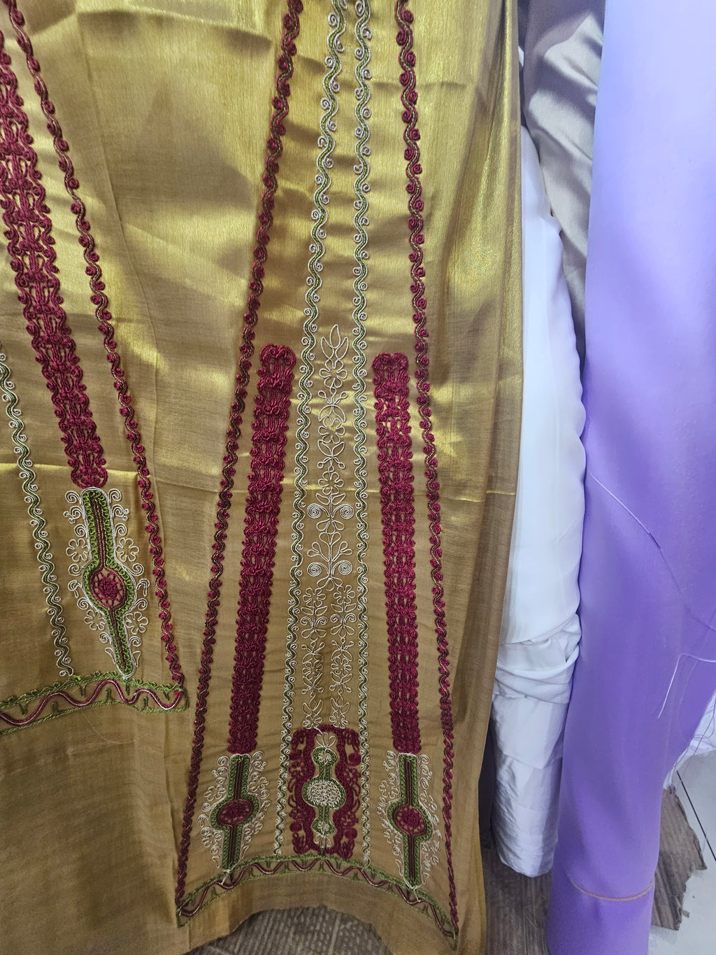 Qasab and Tahriri Tara designs