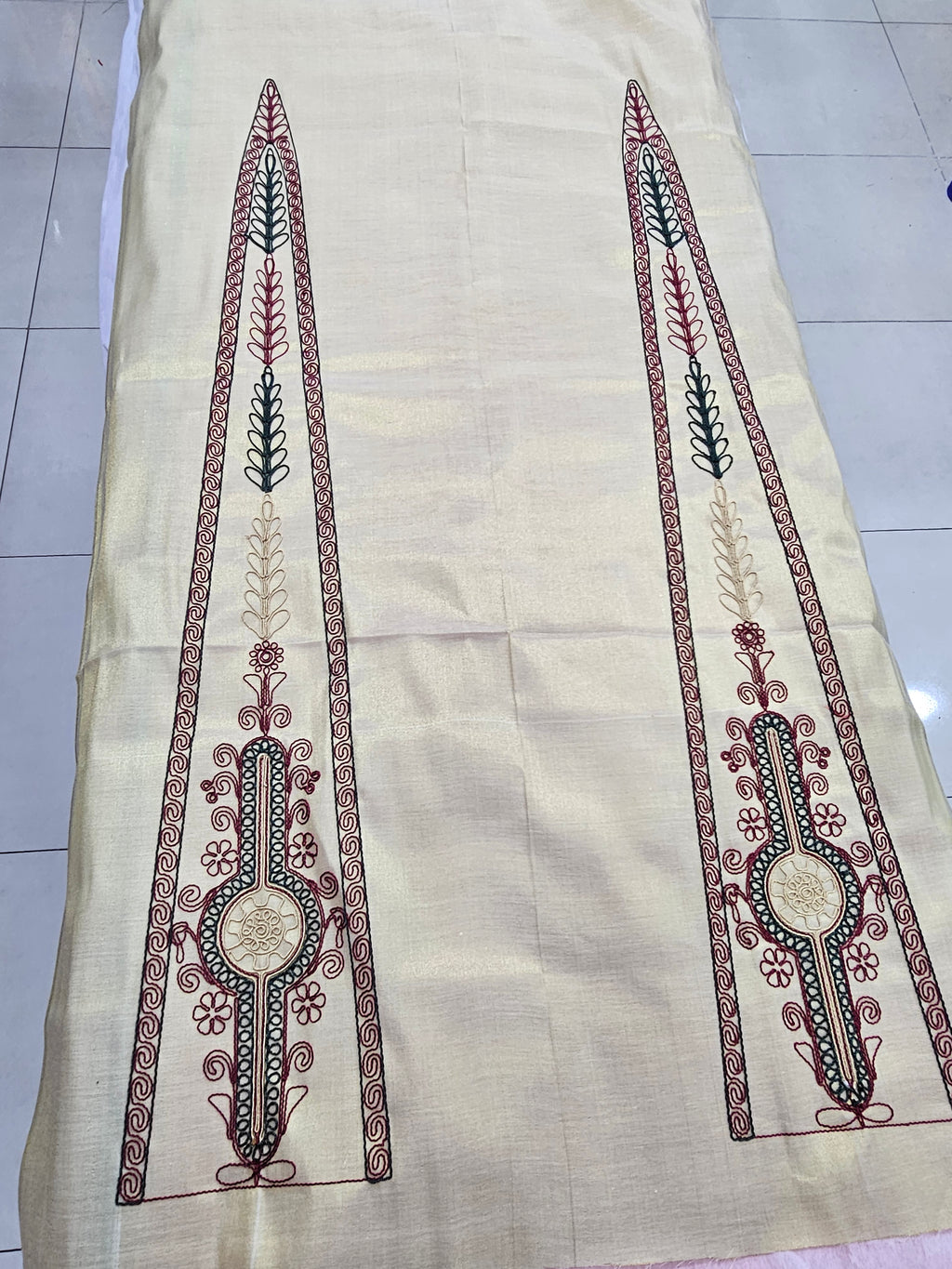Qasab and Tahriri Tara designs